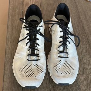 On cloud running shoes… size men’s 9